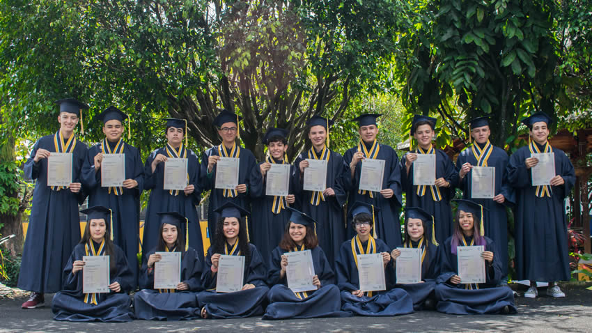 Estudiantes del Colegio Ferrini Bilingüe obtuvieron certificfación en Cambridge